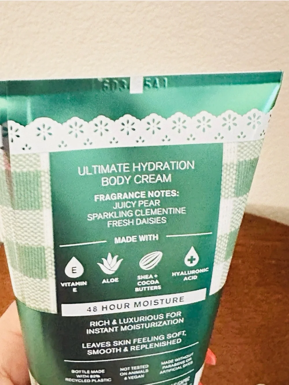 Bath & Body Works Gingham Fresh Body Cream - Mint Green and White